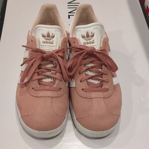 adidas Blush gazelle Sneakers with White Stripes
